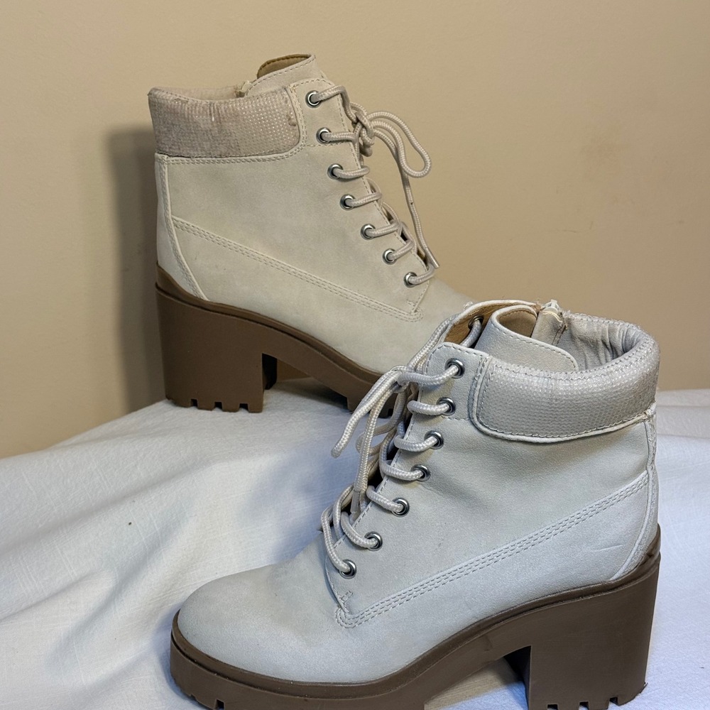 Wild Pair Bentlip Combat Boots Size 7 Cream Lace Up Side Zip Lug Sole Block Heel - Picture 14 of 15